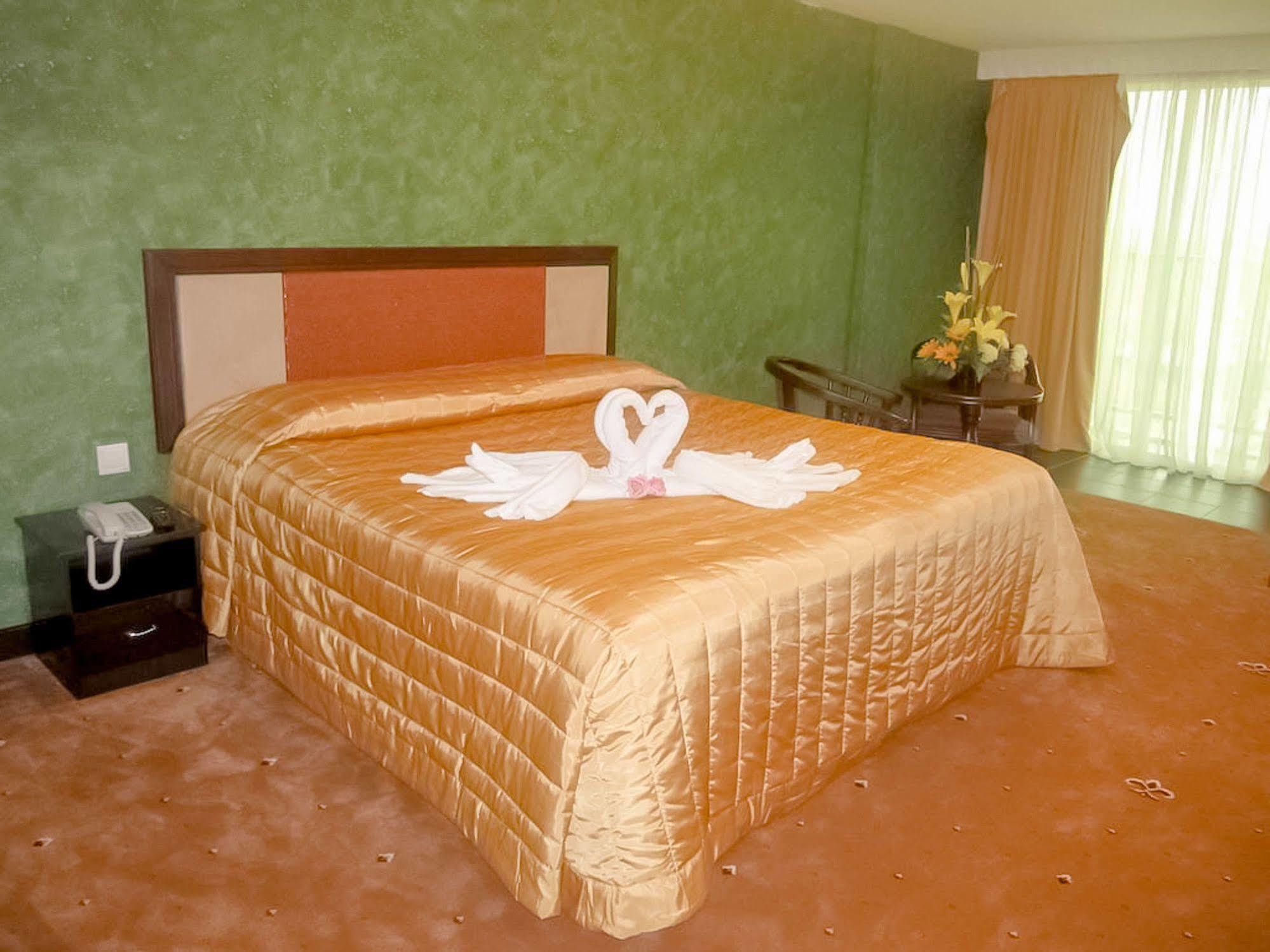 Hotel Taiping Perdana Exteriör bild