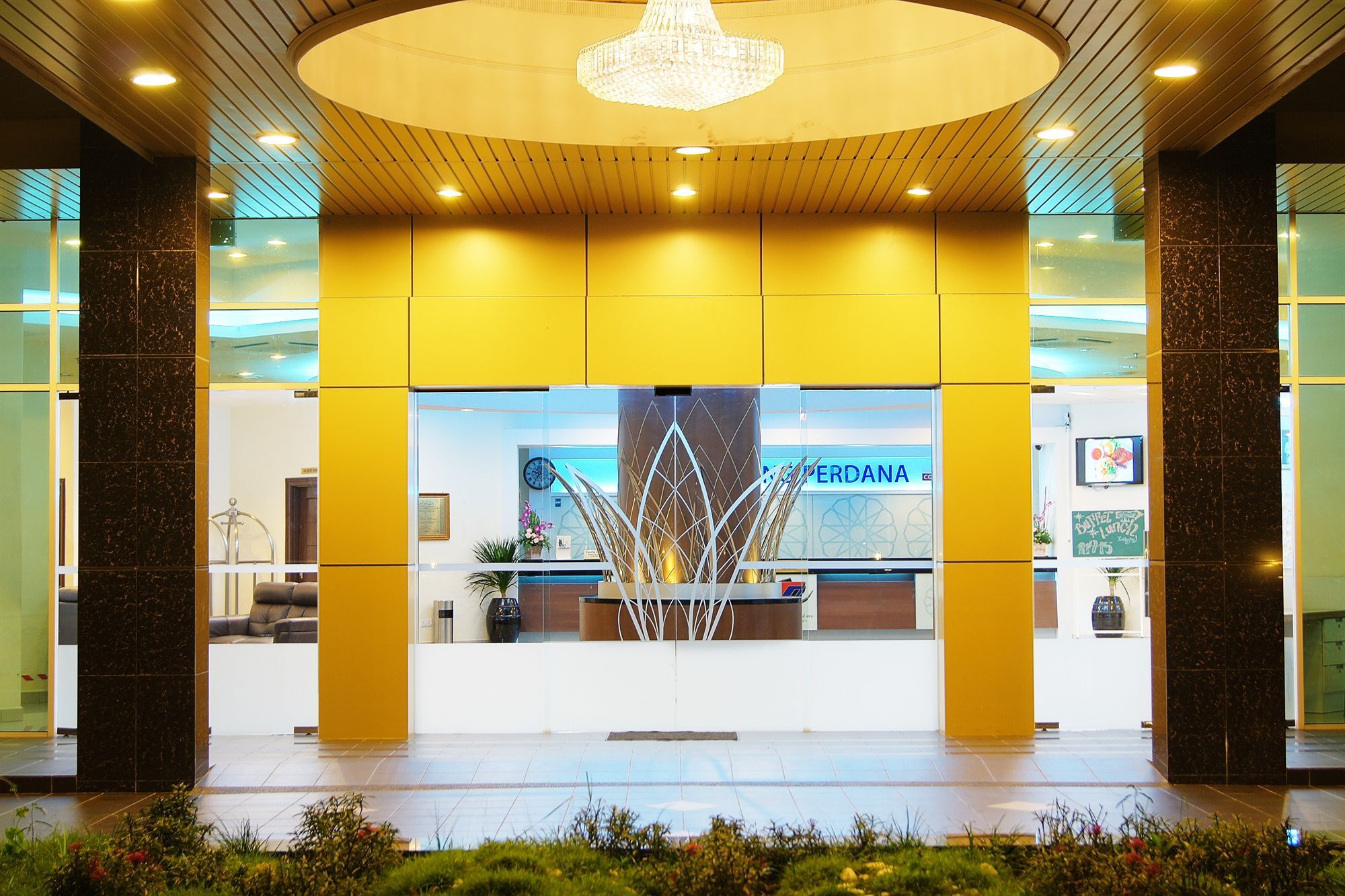 Hotel Taiping Perdana Exteriör bild